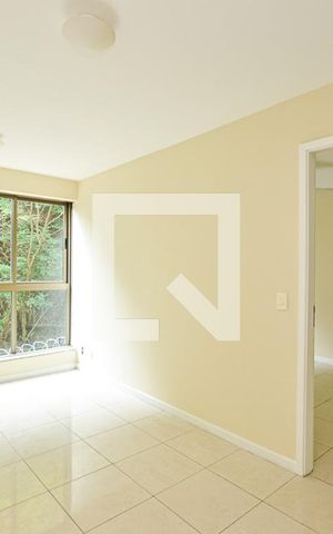 Apartamento para alugar com 70m², 2 quartos e 1 vaga Apartamento para alugar com 70m², 2 quartos e 1 vagaSala