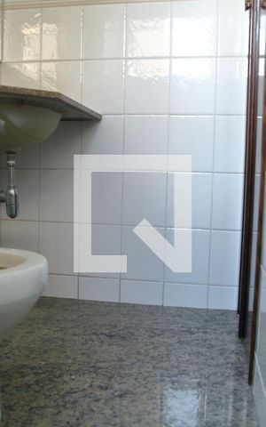 Apartamento para alugar com 78m², 2 quartos e 2 vagasBanheiro da Suíte