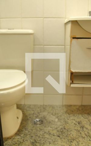 Apartamento para alugar com 78m², 2 quartos e 2 vagasBanheiro Social