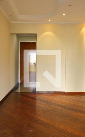Apartamento para alugar com 78m², 2 quartos e 2 vagasSala