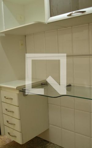 Apartamento para alugar com 78m², 2 quartos e 2 vagasCozinha