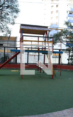 Apartamento para alugar com 78m², 2 quartos e 2 vagasÁrea comum - Playground