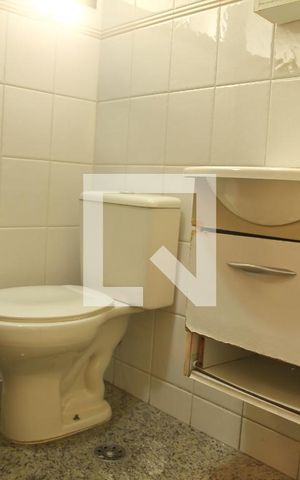 Apartamento para alugar com 78m², 2 quartos e 2 vagasBanheiro Social