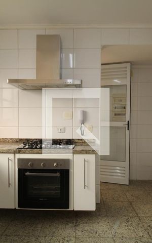 Apartamento para alugar com 153m², 3 quartos e 3 vagasCozinha - Armários