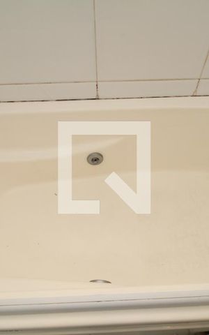 Apartamento para alugar com 153m², 3 quartos e 3 vagasBanheira Banheiro suíte 2