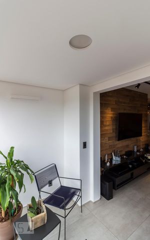Apartamento à venda com 77m², 1 quarto e 2 vagasSacada