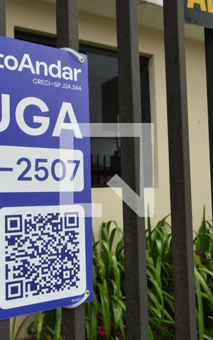 Apartamento para alugar com 95m², 4 quartos e 1 vagaPlaquinha
