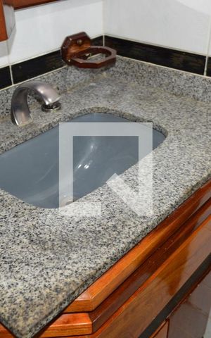 Apartamento para alugar com 95m², 4 quartos e 1 vagaBanheiro