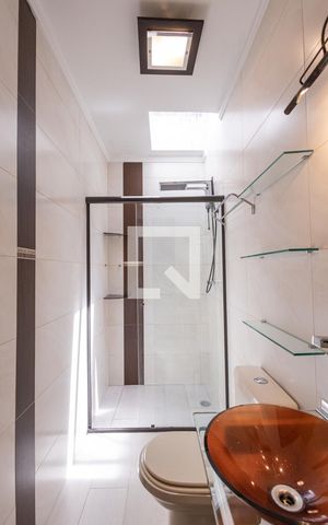 Casa de condomínio à venda com 180m², 3 quartos e 3 vagasBanheiro da Suíte
