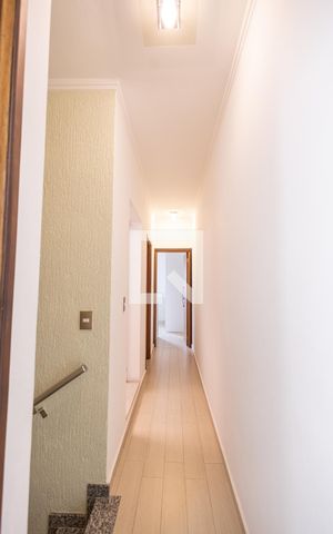 Casa de condomínio à venda com 180m², 3 quartos e 3 vagasCorredor
