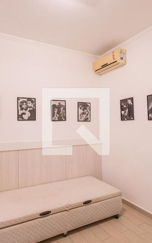Casa de condomínio à venda com 180m², 3 quartos e 3 vagasQuarto 1