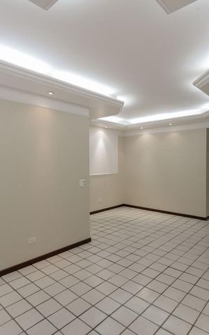 Apartamento à venda com 140m², 5 quartos e 2 vagasSala