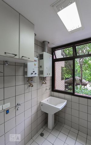 Apartamento à venda com 140m², 5 quartos e 2 vagasCozinha
