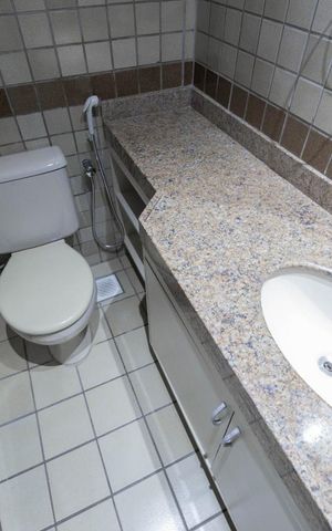 Apartamento à venda com 140m², 5 quartos e 2 vagasBanheiro social