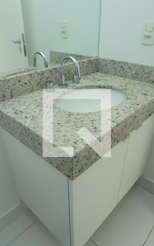 Apartamento para alugar com 72m², 3 quartos e 2 vagasBanheiro da Suíte