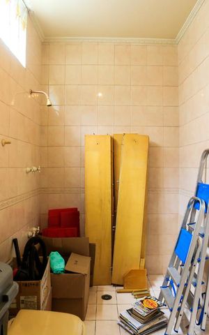 Casa para alugar com 190m², 4 quartos e 2 vagas Casa para alugar com 190m², 4 quartos e 2 vagasBanheiro da Suite 2