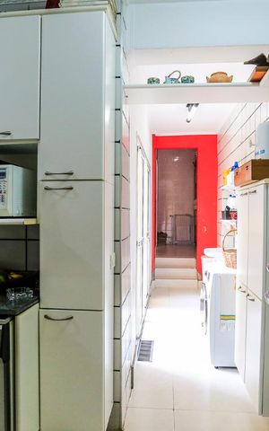 Casa para alugar com 190m², 4 quartos e 2 vagas Casa para alugar com 190m², 4 quartos e 2 vagasCozinha