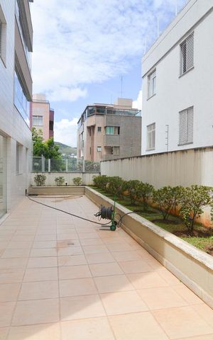 Apartamento à venda com 154m², 4 quartos e 3 vagasÁrea externa prédio