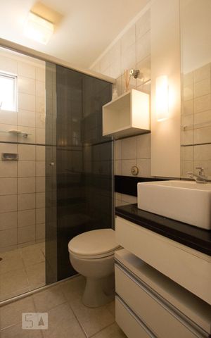 Apartamento à venda com 60m², 3 quartos e 1 vaga Apartamento à venda com 60m², 3 quartos e 1 vagaBanheiro