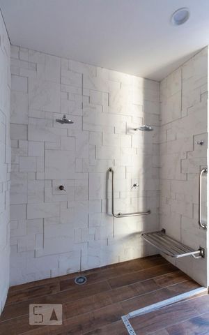 Apartamento à venda com 70m², 2 quartos e 1 vagaDucha - Sauna