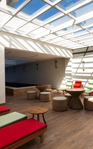 Apartamento à venda com 70m², 2 quartos e 1 vagaÁrea externa da piscina