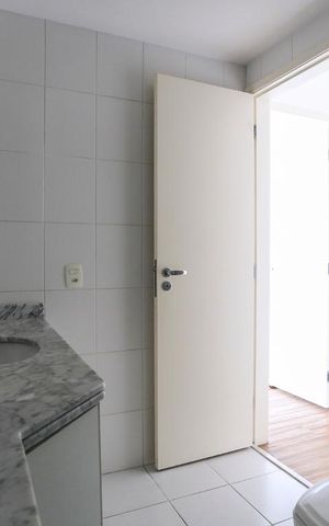 Apartamento à venda com 90m², 2 quartos e 2 vagas Apartamento à venda com 90m², 2 quartos e 2 vagasBanheiro