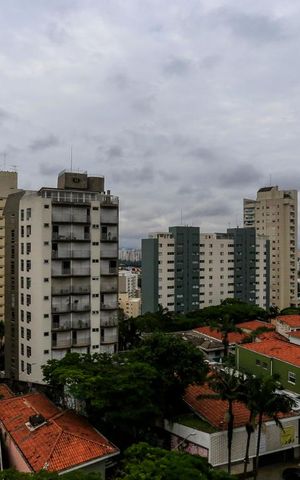 Apartamento à venda com 90m², 2 quartos e 2 vagas Apartamento à venda com 90m², 2 quartos e 2 vagasVista