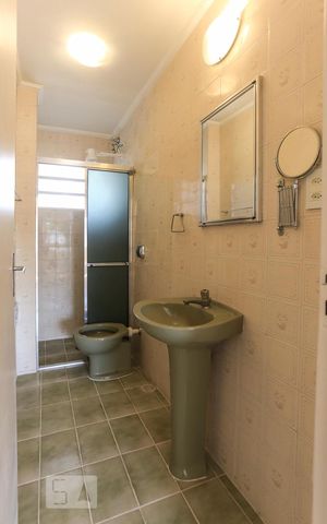 Apartamento para alugar com 50m², 1 quarto e 1 vaga Apartamento para alugar com 50m², 1 quarto e 1 vagaBanheiro
