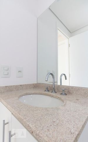 Apartamento à venda com 68m², 2 quartos e 2 vagasBanheiro social