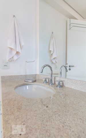 Apartamento à venda com 68m², 2 quartos e 2 vagasSuíte - Quarto 2