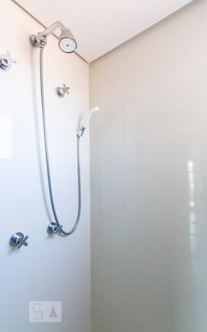 Apartamento à venda com 68m², 2 quartos e 2 vagasBanheiro social