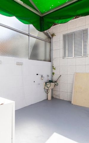 Casa à venda com 150m², 3 quartos e 1 vagaÁrea de Serviço