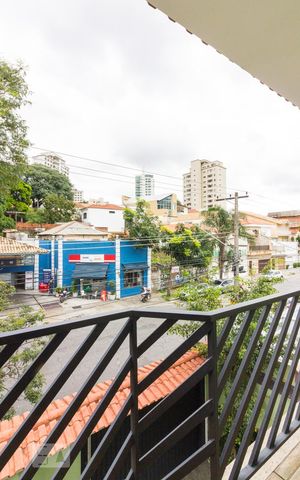Casa à venda com 210m², 3 quartos e 5 vagasSacada Suite 3
