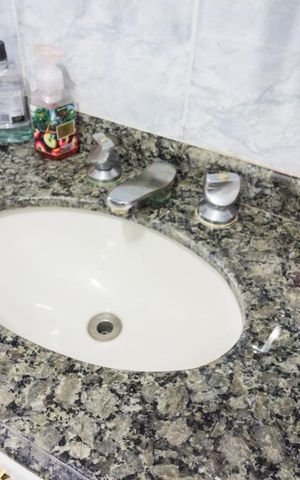 Casa à venda com 210m², 3 quartos e 5 vagasBanheiro Suite 1
