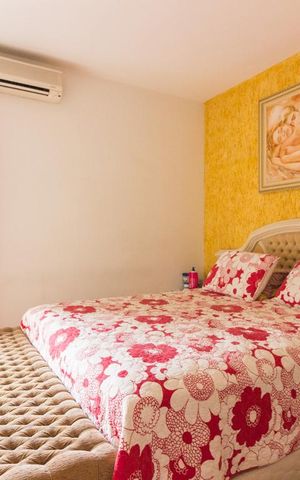Casa à venda com 210m², 3 quartos e 5 vagasSuite 1