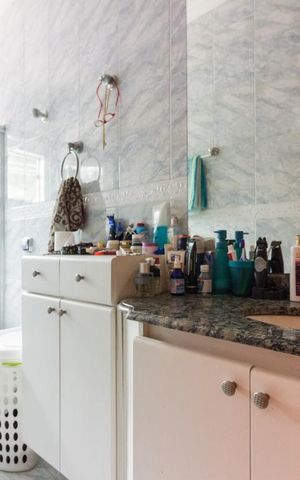 Casa à venda com 210m², 3 quartos e 5 vagasBanheiro Suite 2