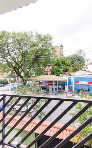 Casa à venda com 210m², 3 quartos e 5 vagasSacada Suite 2