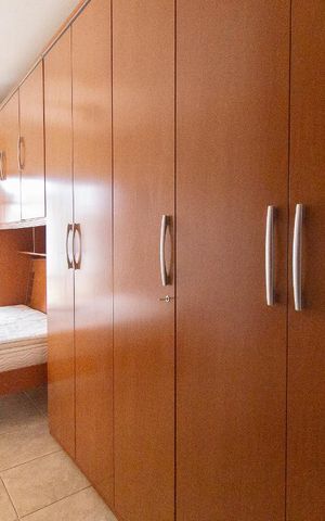Casa à venda com 200m², 3 quartos e 2 vagasSuíte
