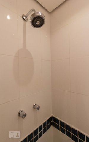 Studio à venda com 33m², 1 quarto e 1 vaga Studio à venda com 33m², 1 quarto e 1 vagaBanheiro