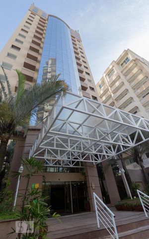 Studio à venda com 33m², 1 quarto e 1 vaga Studio à venda com 33m², 1 quarto e 1 vagaFachada