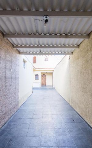 Casa à venda com 160m², 2 quartos e 3 vagasQuintal / Garagem