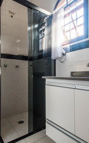 Casa à venda com 160m², 2 quartos e 3 vagasBanheiro 1 / Suíte