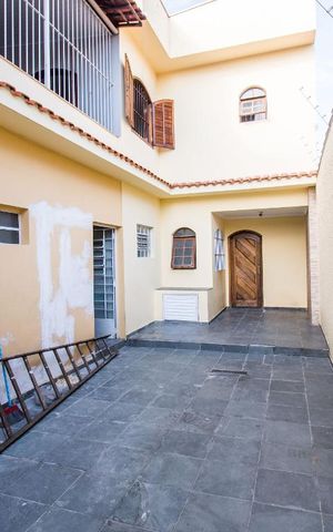 Casa à venda com 160m², 2 quartos e 3 vagasQuintal / Garagem