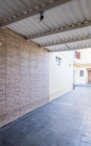 Casa à venda com 160m², 2 quartos e 3 vagasQuintal / Garagem
