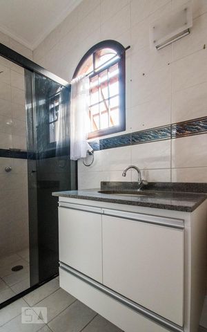 Casa à venda com 160m², 2 quartos e 3 vagasBanheiro 1 / Suíte