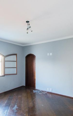 Casa à venda com 160m², 2 quartos e 3 vagasSuíte 2