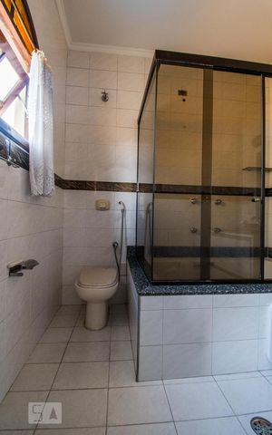 Casa à venda com 160m², 2 quartos e 3 vagasBanheiro da Suíte 2