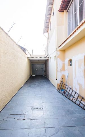 Casa à venda com 160m², 2 quartos e 3 vagasQuintal / Garagem