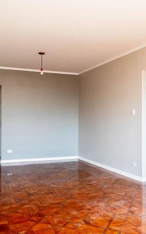 Apartamento à venda com 96m², 2 quartos e 1 vaga Apartamento à venda com 96m², 2 quartos e 1 vagaSala