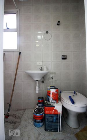 Apartamento para alugar com 90m², 2 quartos e 3 vagasBanheiro de serviço